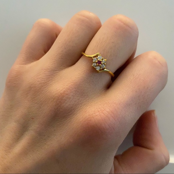 14K Gold Plated Pink and Clear Crystal Stone Flower Ring - Picture 5 of 15